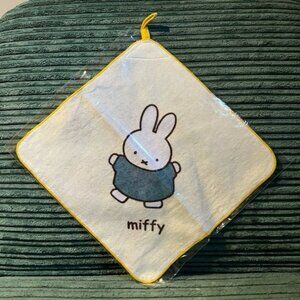 Miffy hanging towel